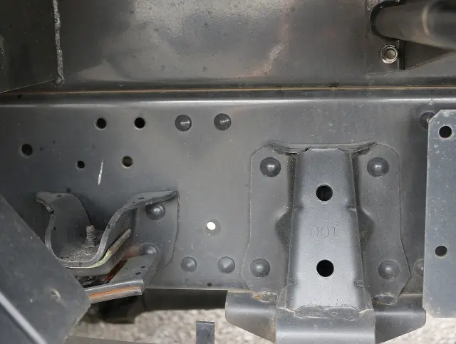 いすゞ エルフ 2RG-NPR88AN(2WD)の写真35