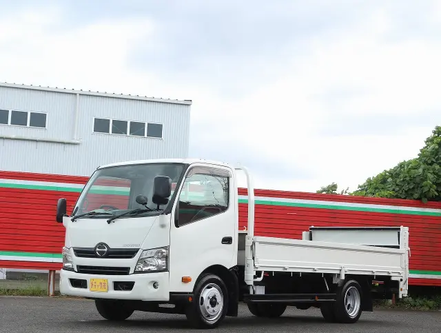 日野 デュトロ TPG-XZU710M(2WD)の写真1
