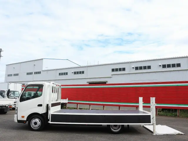 日野 デュトロ TPG-XZU710M(2WD)の写真26