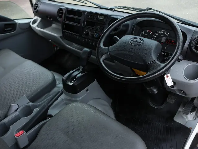 日野 デュトロ TPG-XZU710M(2WD)の写真30