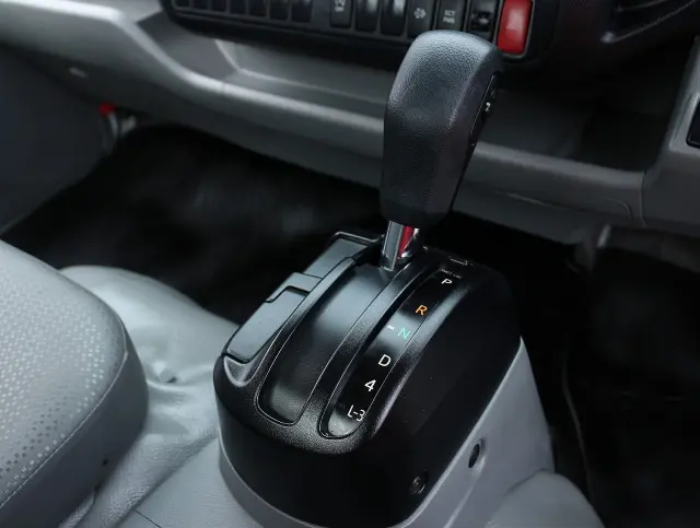 日野 デュトロ TPG-XZU710M(2WD)の写真37