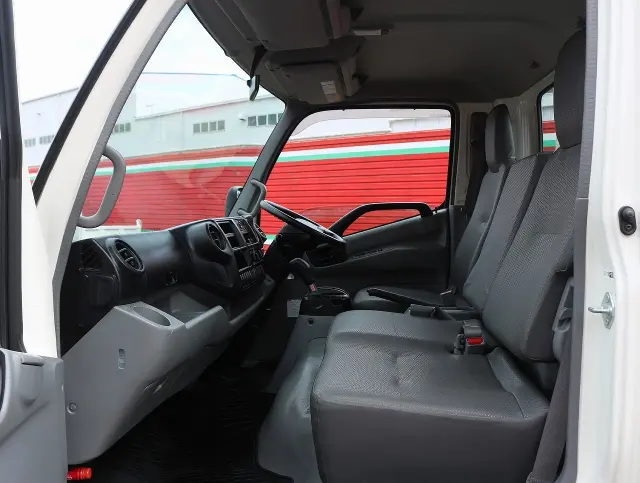 日野 デュトロ TPG-XZU710M(2WD)の写真42