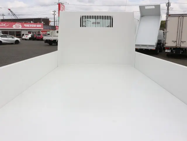 いすゞ エルフ TPG-NJR85AD(2WD)の写真9