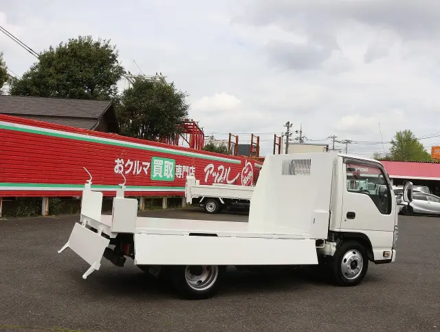 いすゞ エルフ TPG-NJR85AD(2WD)の写真13