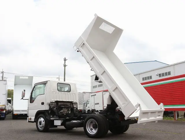 いすゞ エルフ TPG-NJR85AD(2WD)の写真22