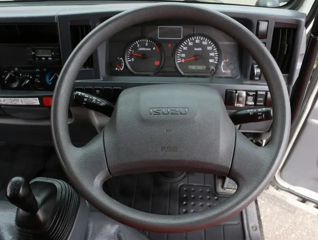 いすゞ エルフ TPG-NJR85AD(2WD)の写真38