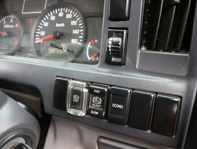 いすゞ エルフ TPG-NJR85AD(2WD)の写真44