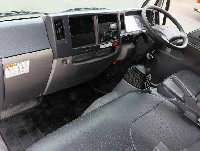 いすゞ エルフ TPG-NJR85AD(2WD)の写真46