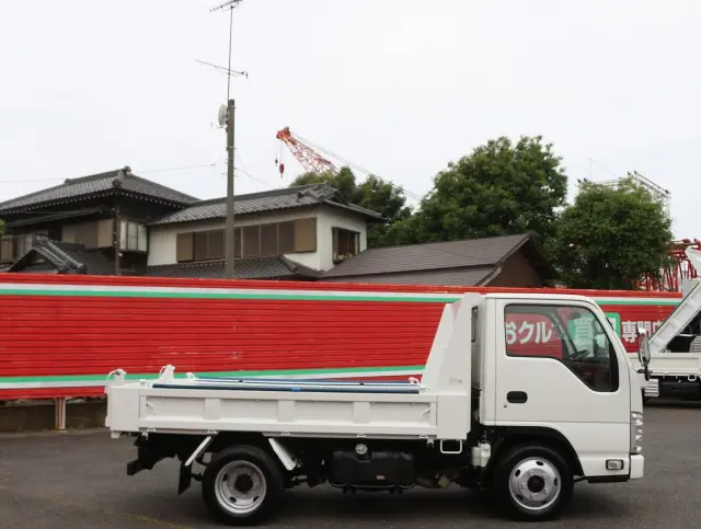 いすゞ エルフ TPG-NJR85AN(2WD)の写真5