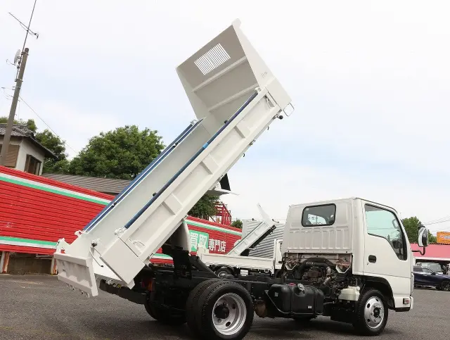 いすゞ エルフ TPG-NJR85AN(2WD)の写真22
