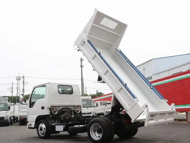 いすゞ エルフ TPG-NJR85AN(2WD)の写真24