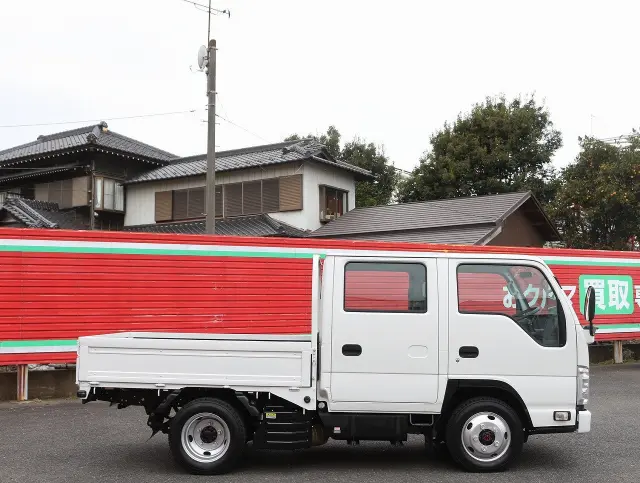 いすゞ エルフ TPG-NJS85A(4WD)の写真4