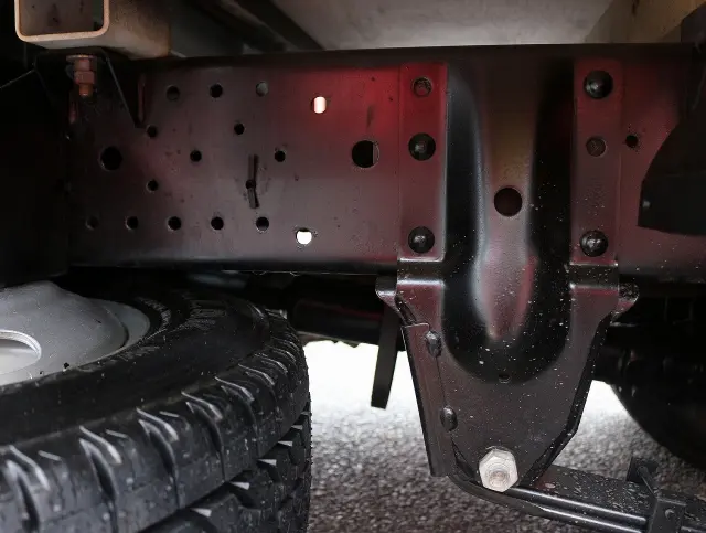 いすゞ エルフ TPG-NJS85A(4WD)の写真23