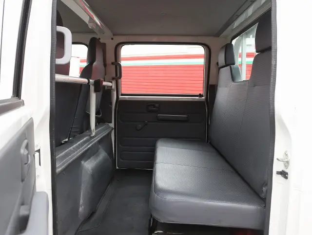 いすゞ エルフ TPG-NJS85A(4WD)の写真43