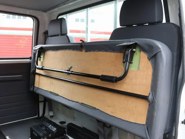 いすゞ エルフ TPG-NJS85A(4WD)の写真49