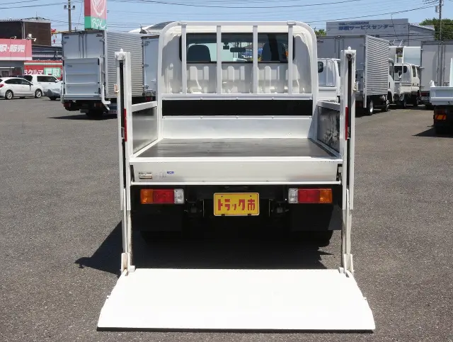 日野 デュトロ TKG-XZU605M(2WD)の写真17