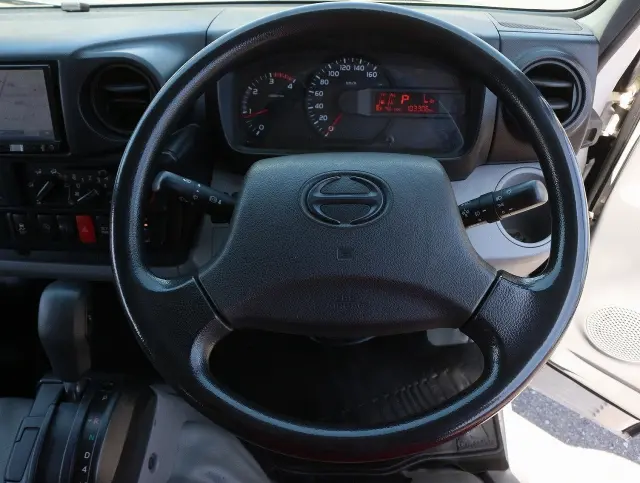 日野 デュトロ TKG-XZU605M(2WD)の写真40