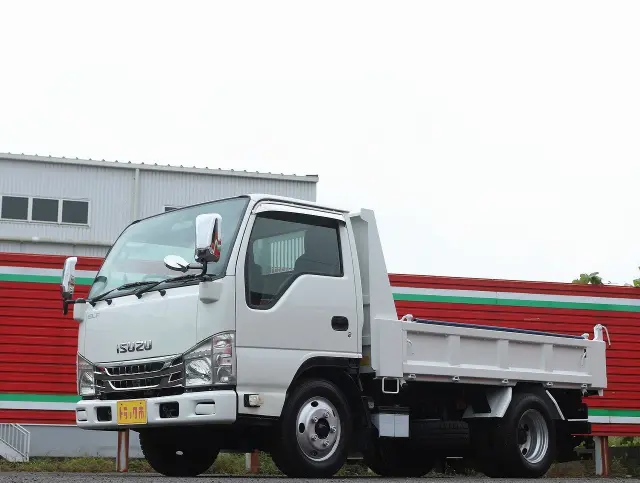 いすゞ エルフ BKG-NKR/8AN(2WD)の写真2