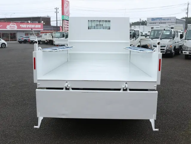 いすゞ エルフ BKG-NKR/8AN(2WD)の写真10