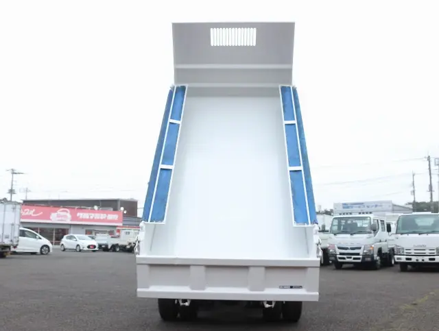 いすゞ エルフ BKG-NKR/8AN(2WD)の写真23