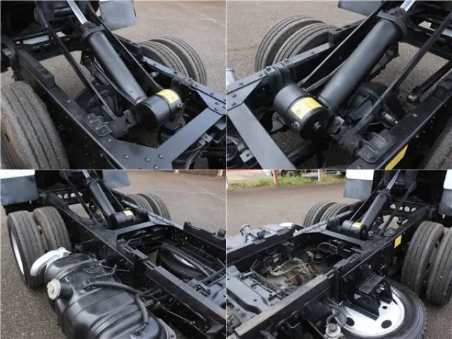 いすゞ エルフ BKG-NKR/8AN(2WD)の写真31