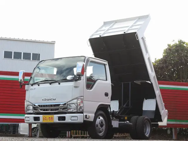 いすゞ エルフ TPG-NKR85AN(2WD)の写真1