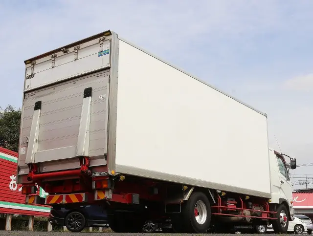 三菱 ファイター TKG-FK64F(2WD)の写真2