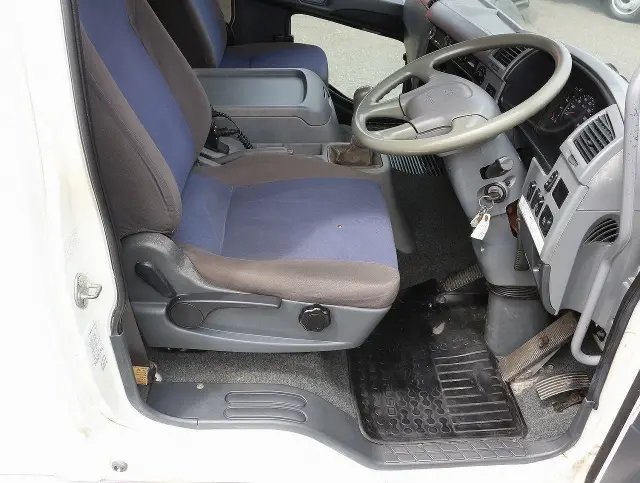 三菱 ファイター TKG-FK64F(2WD)の写真3