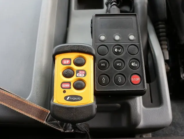 三菱 ファイター TKG-FK64F(2WD)の写真37