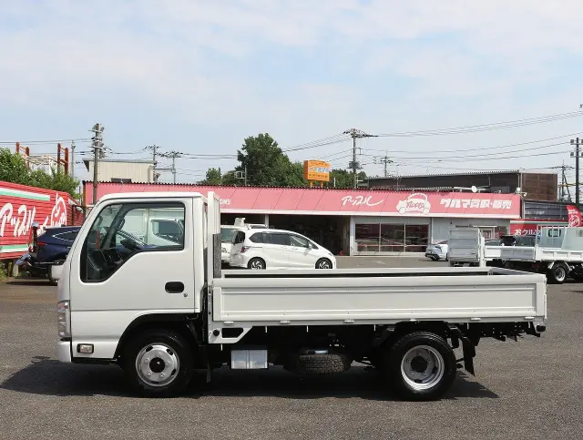 いすゞ エルフ TPG-NJR85A(2WD)の写真8