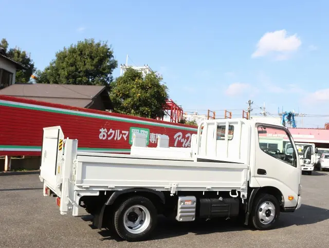 日野 デュトロ 2RG-XZU605M(2WD)の写真5