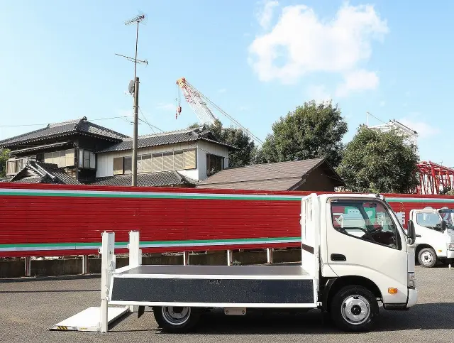 日野 デュトロ 2RG-XZU605M(2WD)の写真20