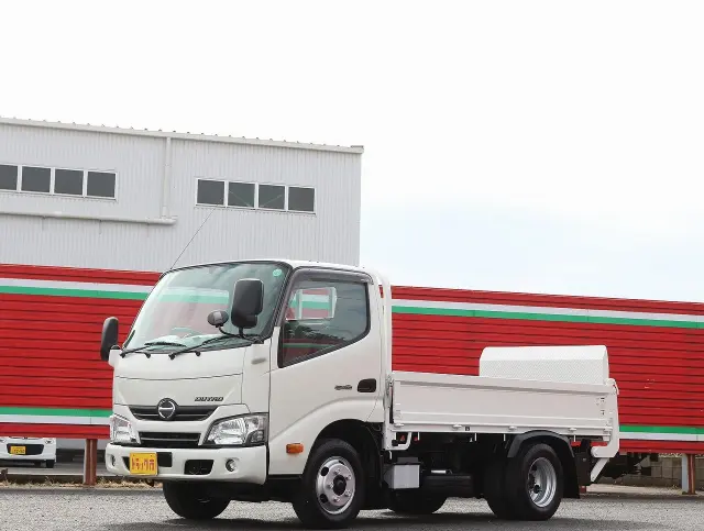 日野 デュトロ TKG-XZU605M(2WD)の写真1