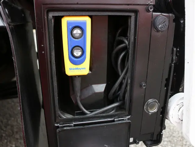 日野 デュトロ TKG-XZU605M(2WD)の写真11