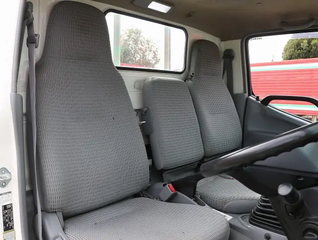 日野 デュトロ TKG-XZU605M(2WD)の写真35