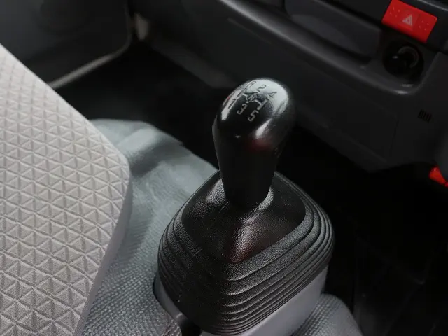 日産 アトラス 2RG-AHS88A(4WD)の写真39