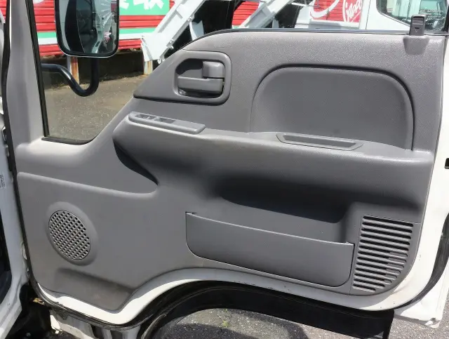 マツダ タイタン TKG-LJR85A(2WD)の写真32