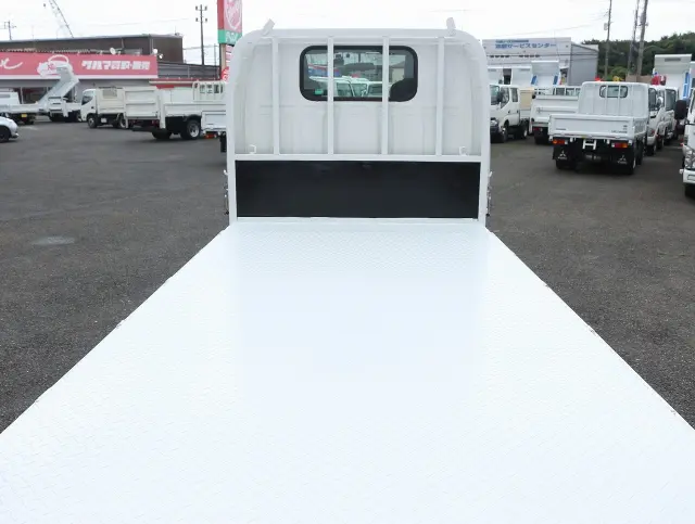 いすゞ エルフ 2RG-NJR85A(2WD)の写真26