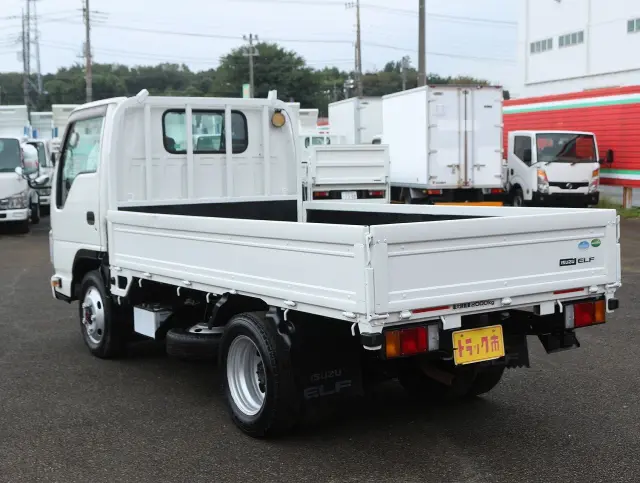 いすゞ エルフ TRG-NJS85A(4WD)の写真20