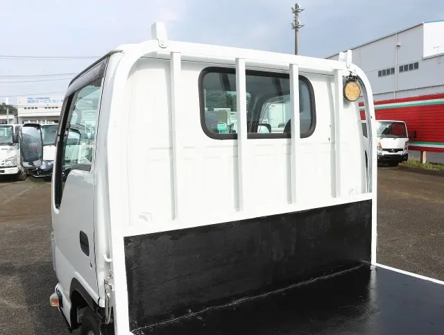 いすゞ エルフ TRG-NJS85A(4WD)の写真28