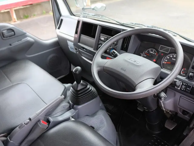 いすゞ エルフ TKG-NKS85AD(4WD)の写真27