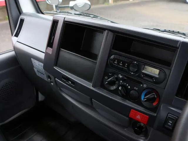 いすゞ エルフ TKG-NKS85AD(4WD)の写真35