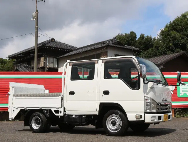 いすゞ エルフ TRG-NHR85A(2WD)の写真21