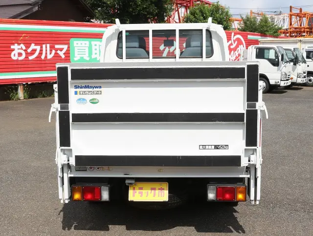 いすゞ エルフ TRG-NHR85A(2WD)の写真23