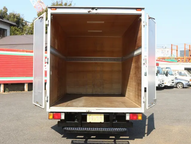 いすゞ エルフ TPG-NHR85AN(2WD)の写真27