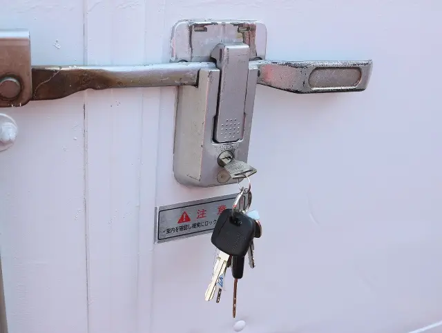 いすゞ エルフ TPG-NHR85AN(2WD)の写真47