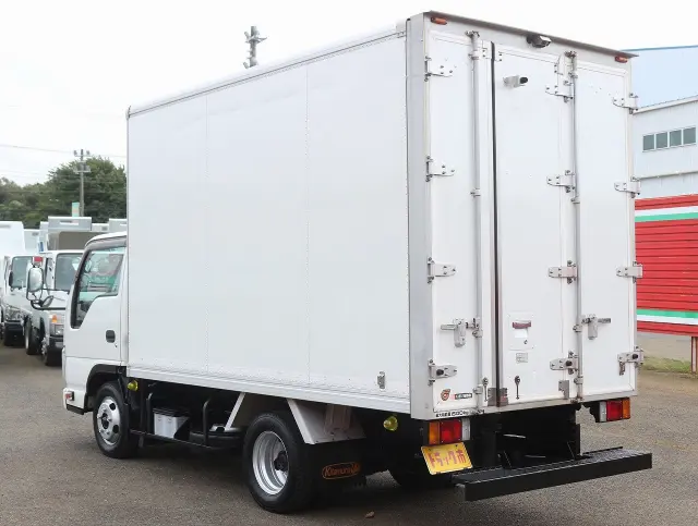 いすゞ エルフ TPG-NHR85AN(2WD)の写真2
