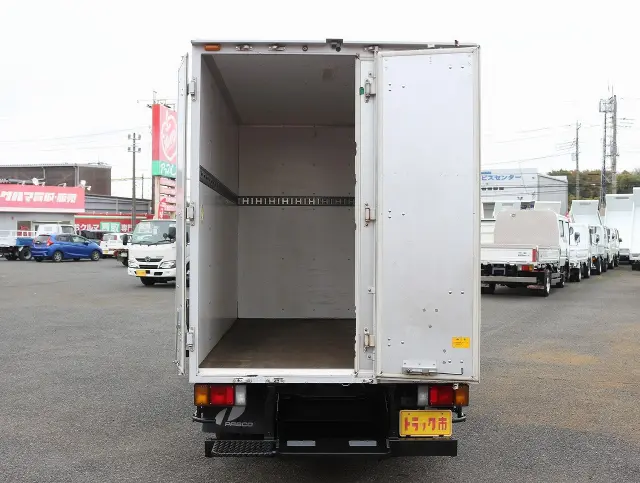 いすゞ エルフ TRG-NHR85AN(2WD)の写真28