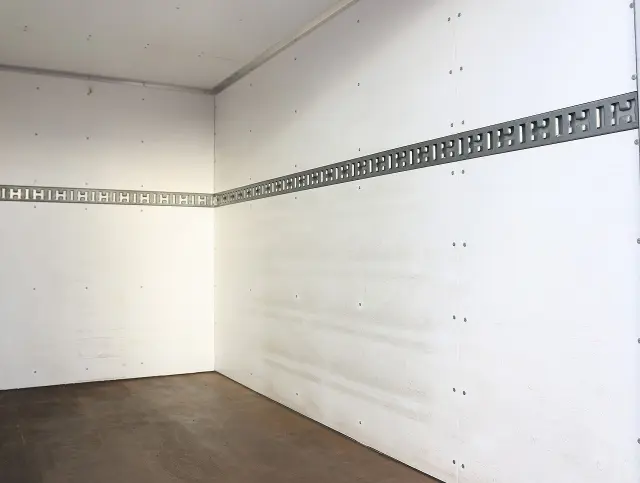 いすゞ エルフ TRG-NHR85AN(2WD)の写真32