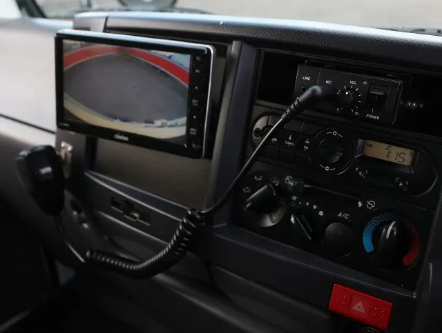 いすゞ エルフ TRG-NHR85AN(2WD)の写真45